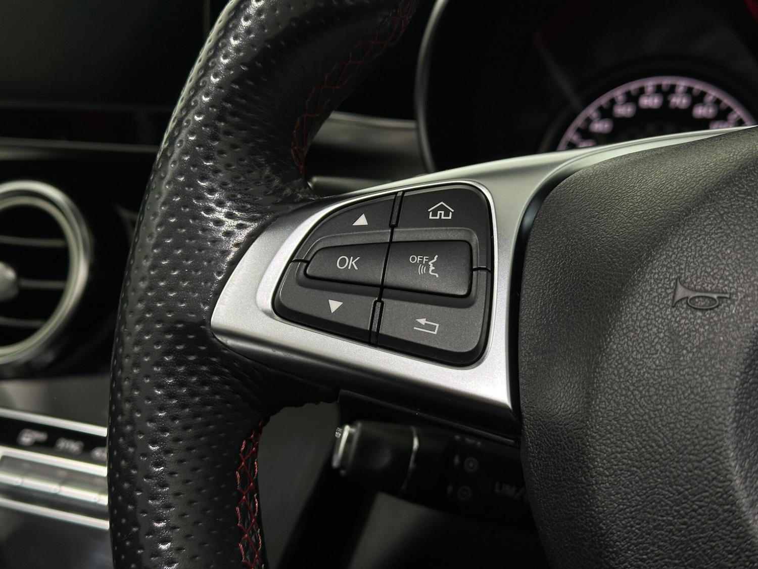 Used Mercedes-Benz C Class 2018 for sale - 77155750: Photo 13