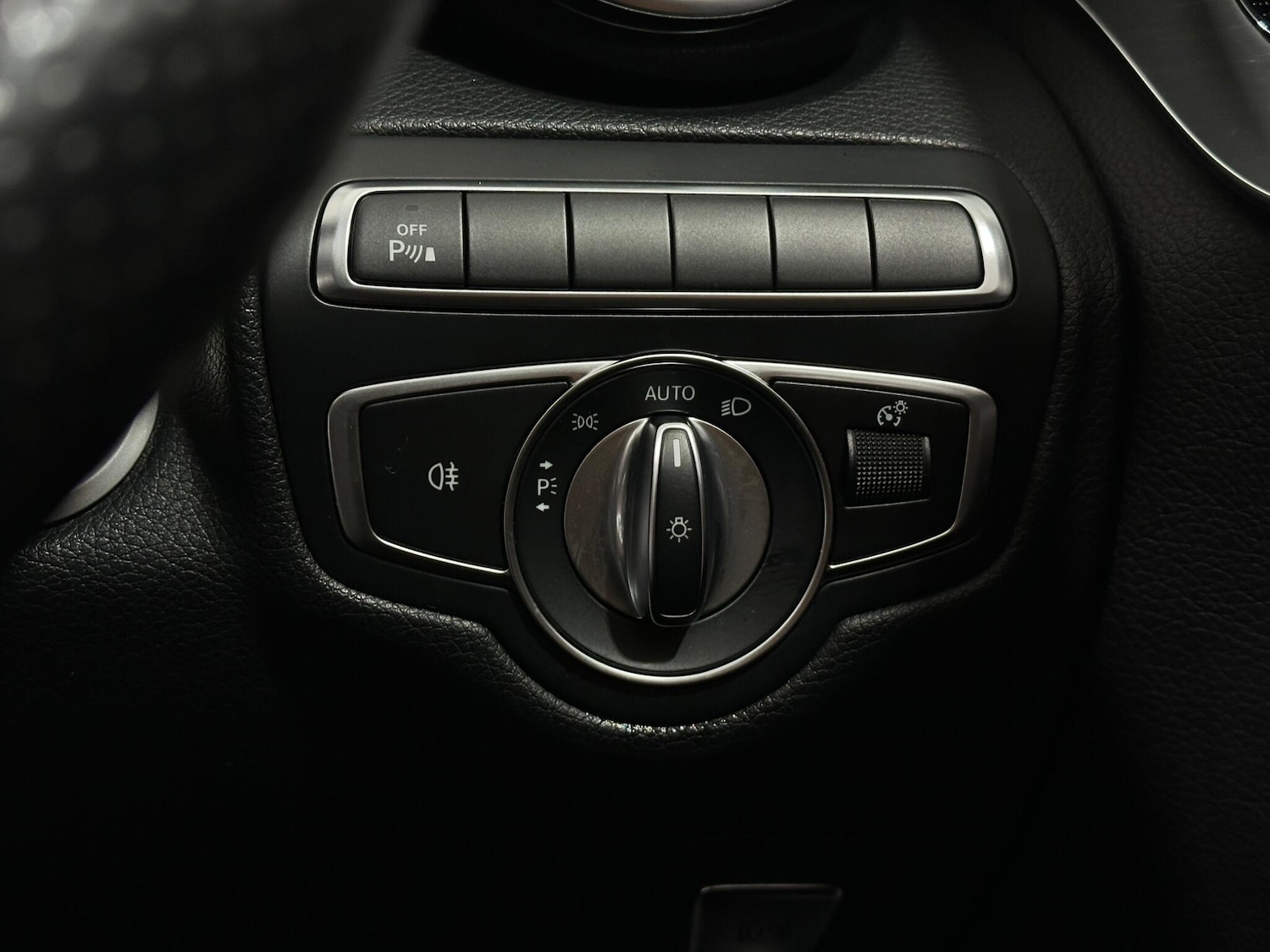 Used Mercedes-Benz C Class 2018 for sale - 77155750: Photo 16