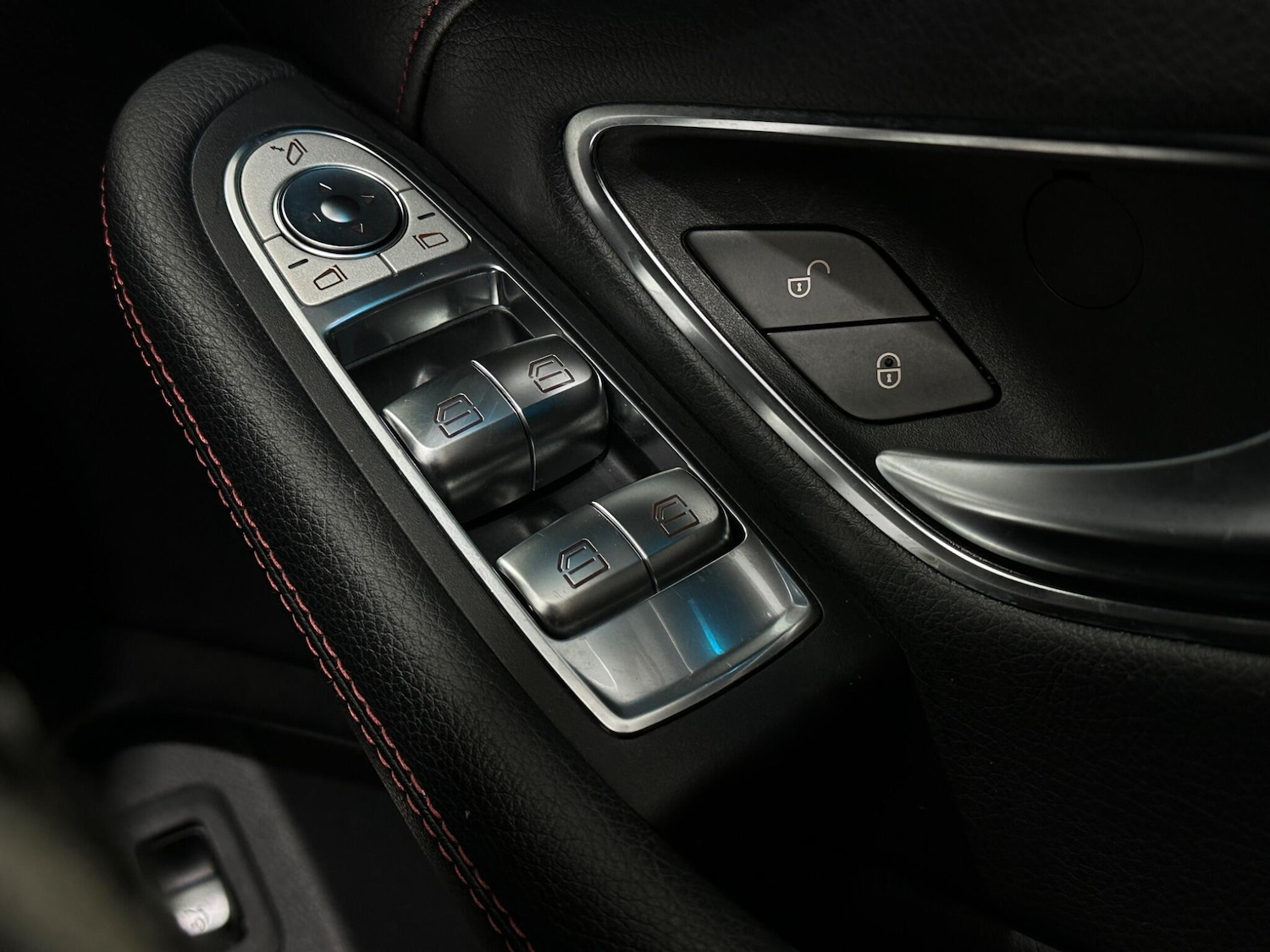 Used Mercedes-Benz C Class 2018 for sale - 77155750: Photo 18