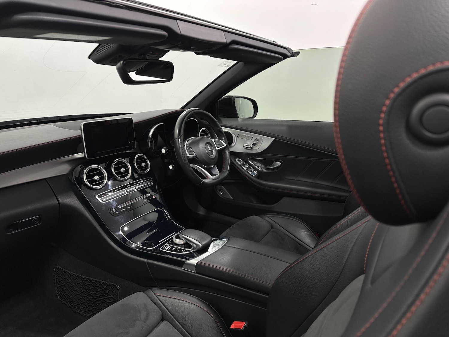 Used Mercedes-Benz C Class 2018 for sale - 77155750: Photo 29