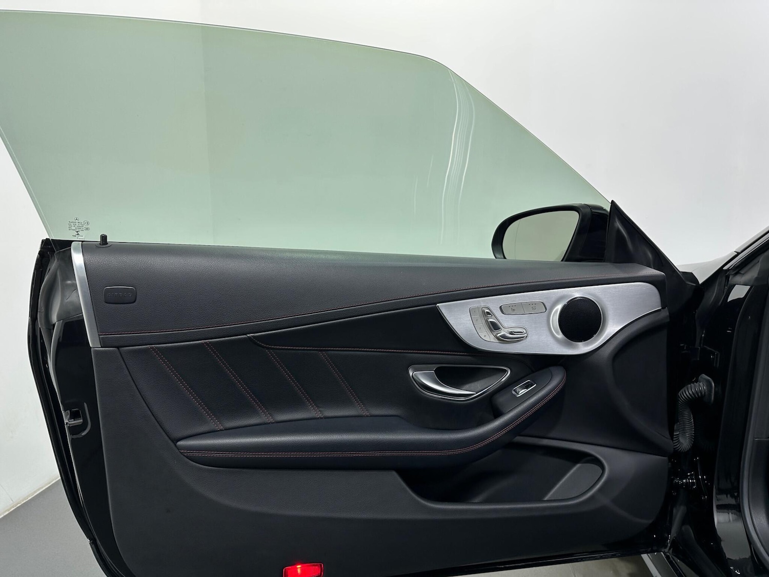 Used Mercedes-Benz C Class 2018 for sale - 77155750: Photo 37