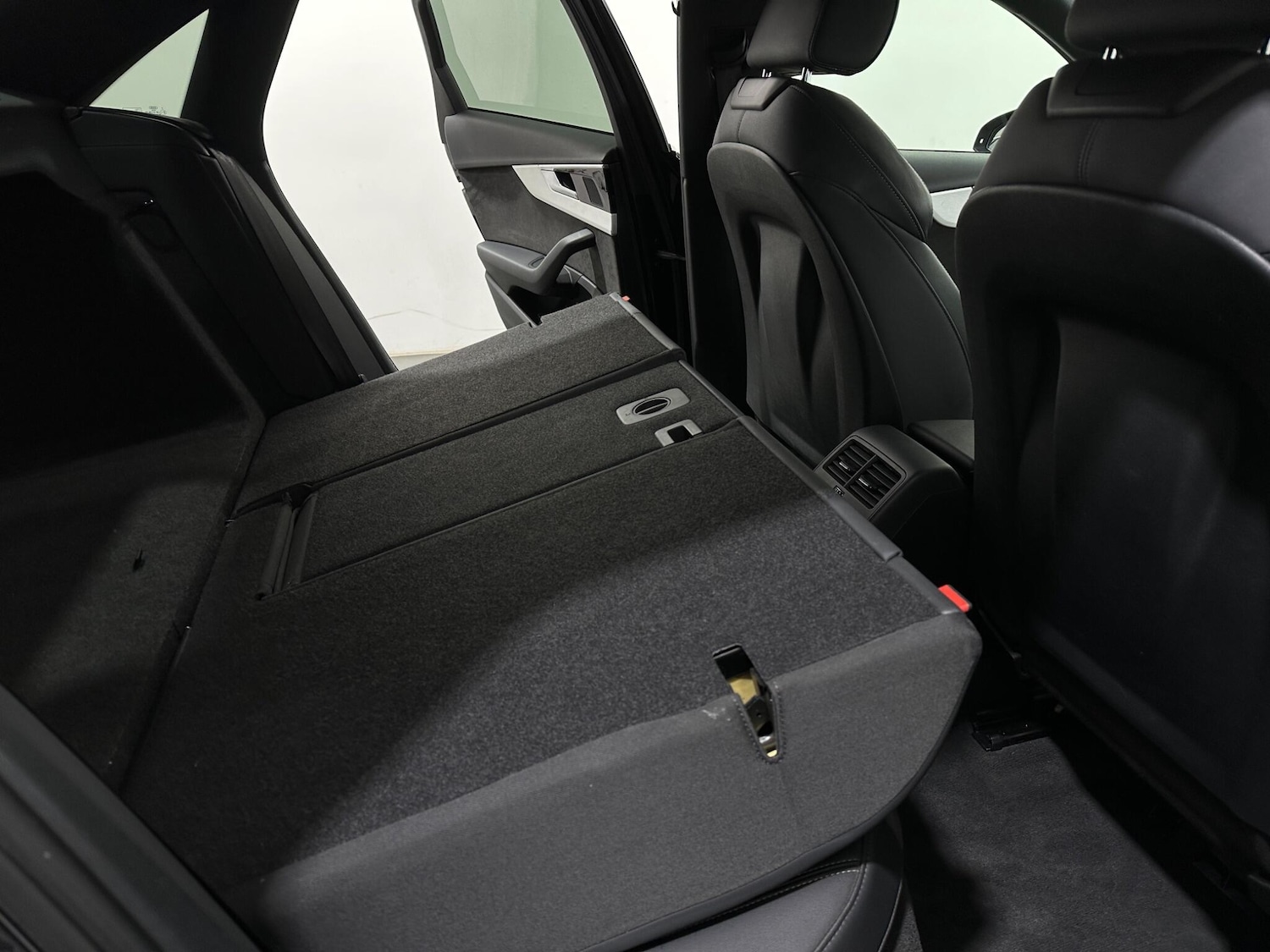 Used Audi A4 2021 for sale - 78035048: Photo 47