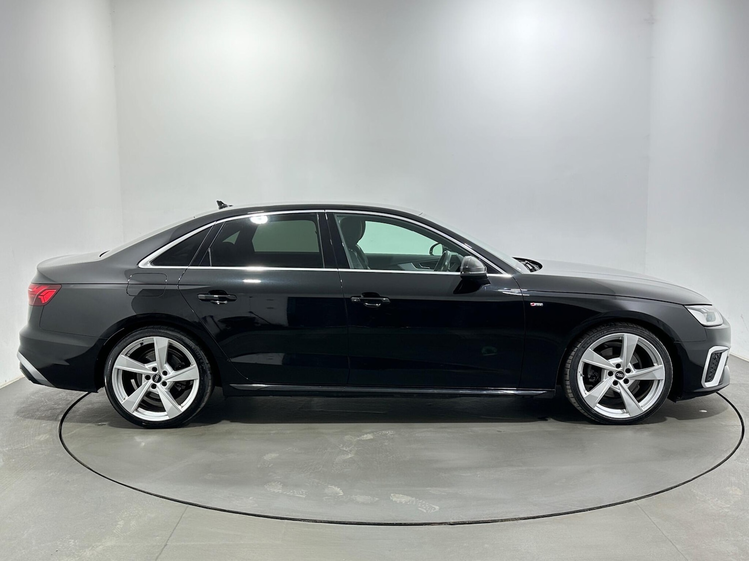 Used Audi A4 2021 for sale - 78035048: Photo 9