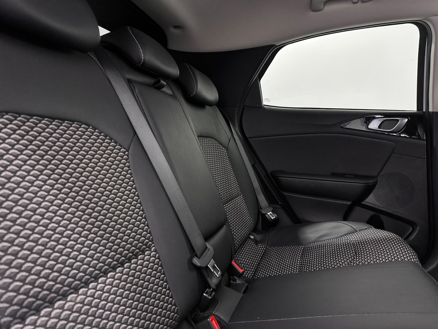 Used Kia XCeed 2021 for sale - 77637460: Photo 41