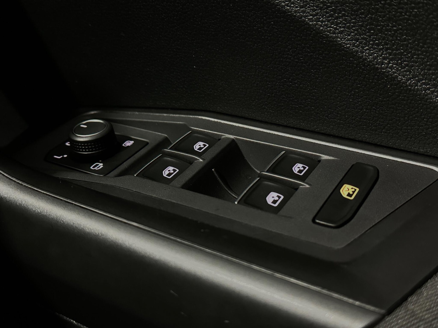 Used Volkswagen T-Roc 2020 for sale - 77710040: Photo 18