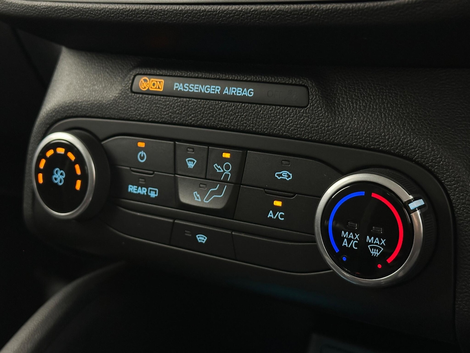 Used Ford Focus 2022 for sale - 76878896: Photo 19