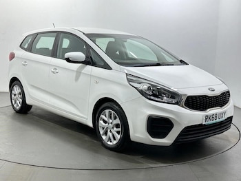 Used Kia Carens 2018 for sale - 78275923: Photo