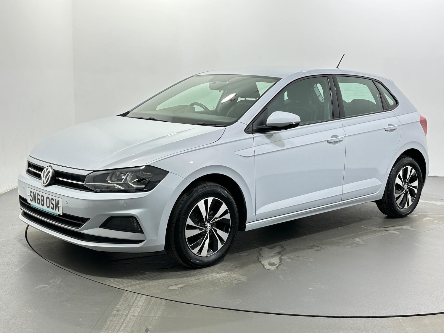 Used Volkswagen Polo 2019 for sale - 77559296: Photo 4