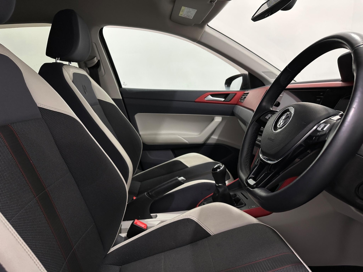 Used Volkswagen Polo 2019 for sale - 77253709: Photo 30