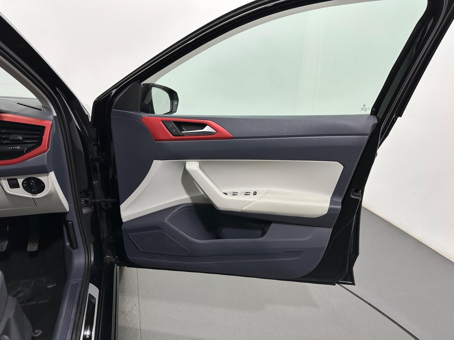 Used Volkswagen Polo 2019 for sale - 77253709: Photo 32