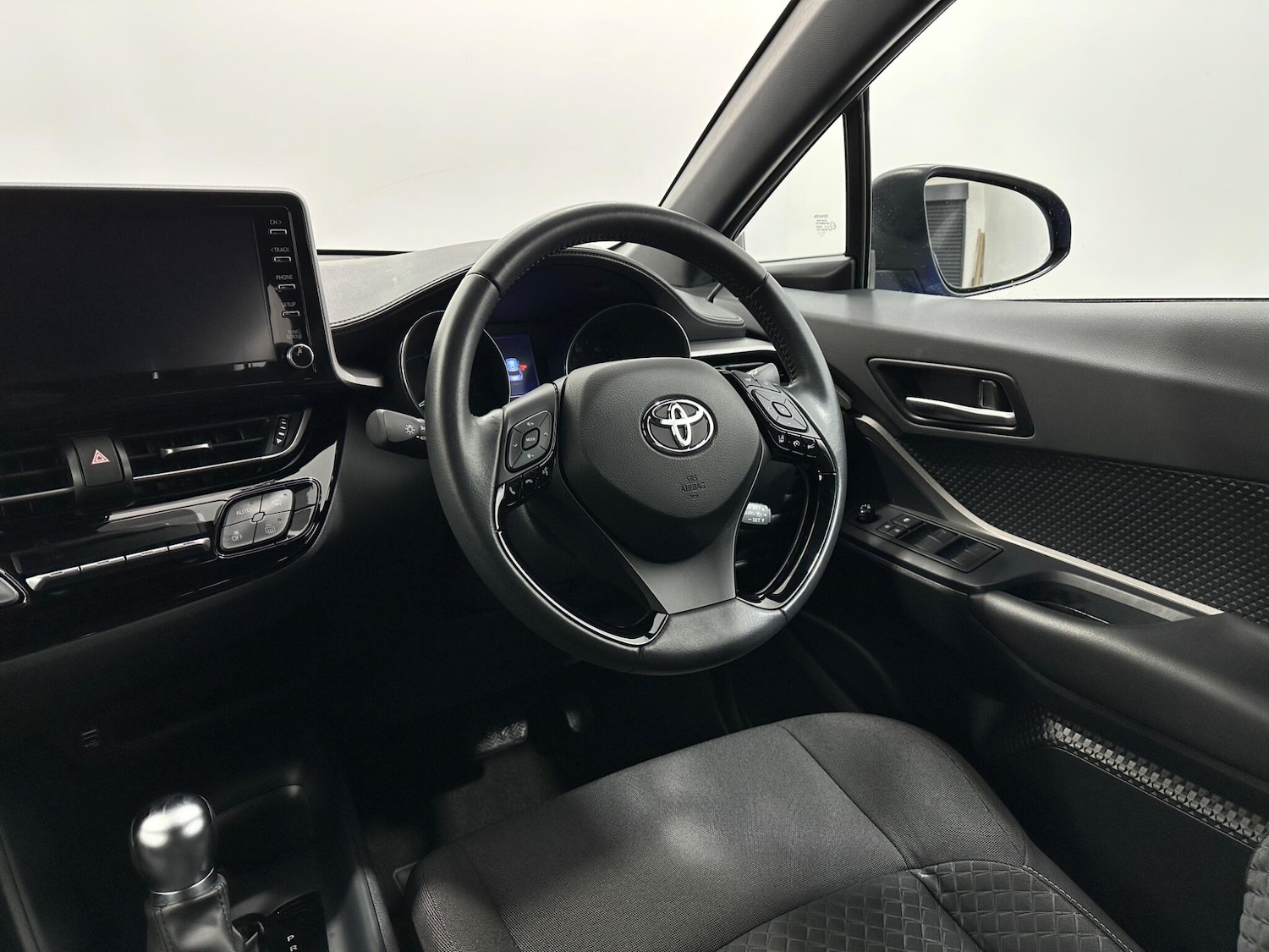 Used Toyota C-HR 2020 for sale - 77611808: Photo 11