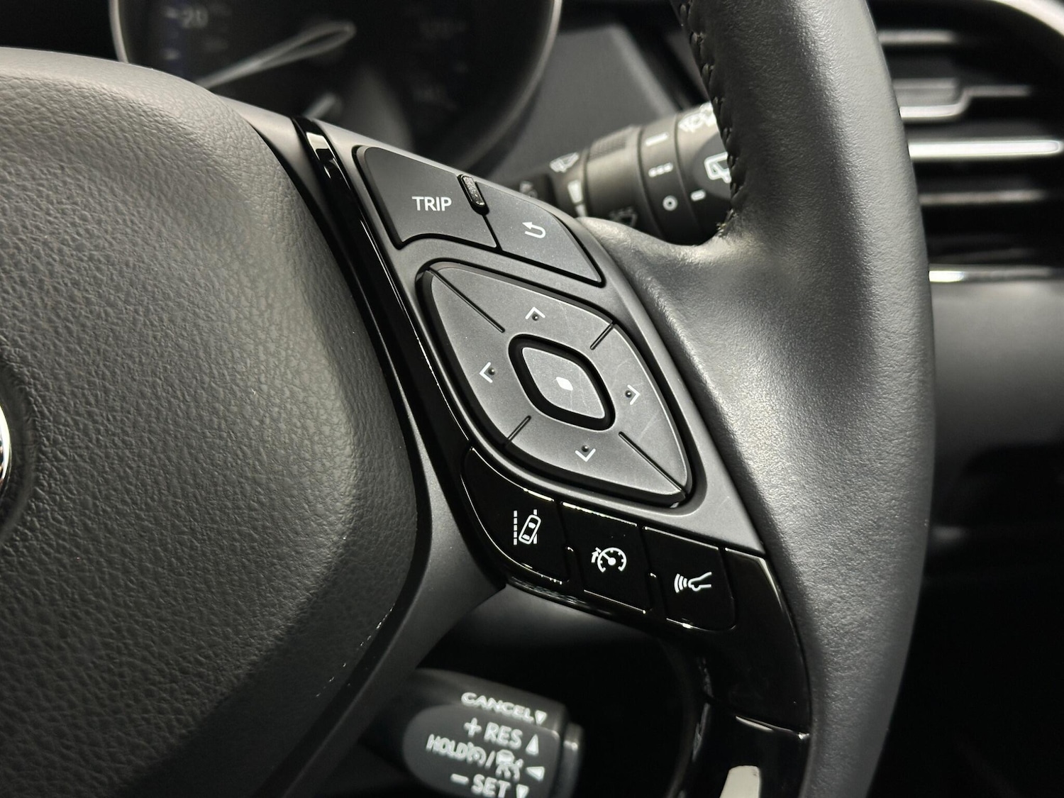 Used Toyota C-HR 2020 for sale - 77611808: Photo 16