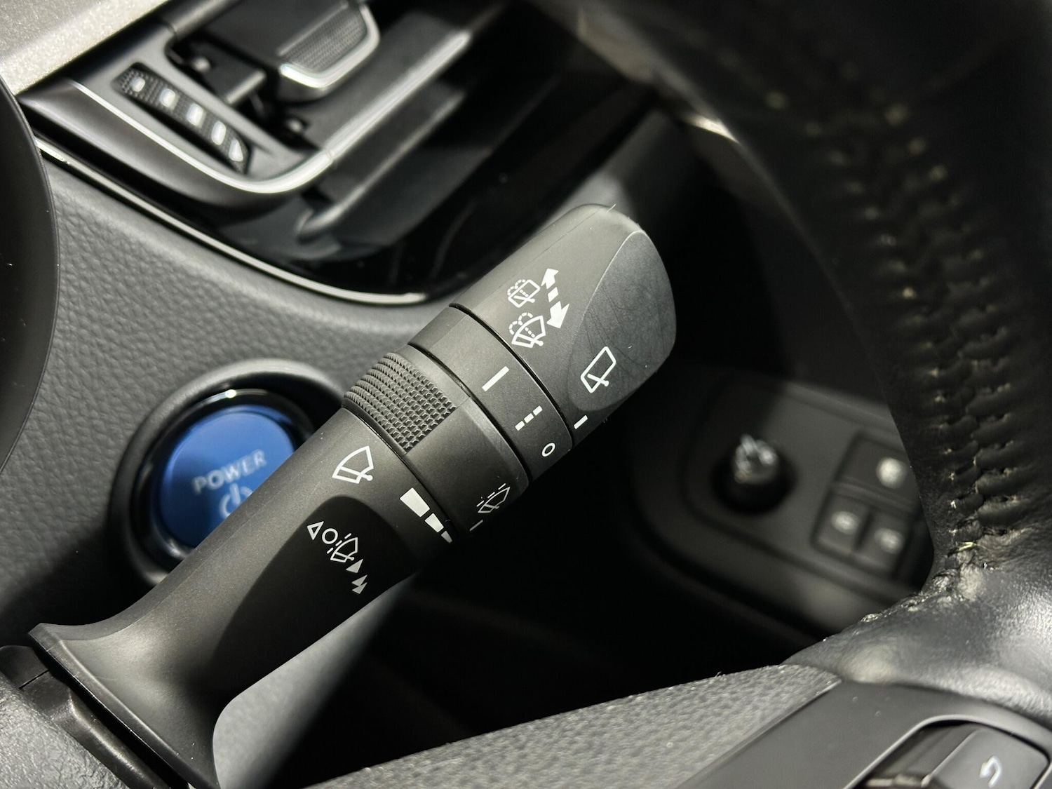 Used Toyota C-HR 2020 for sale - 77611808: Photo 17