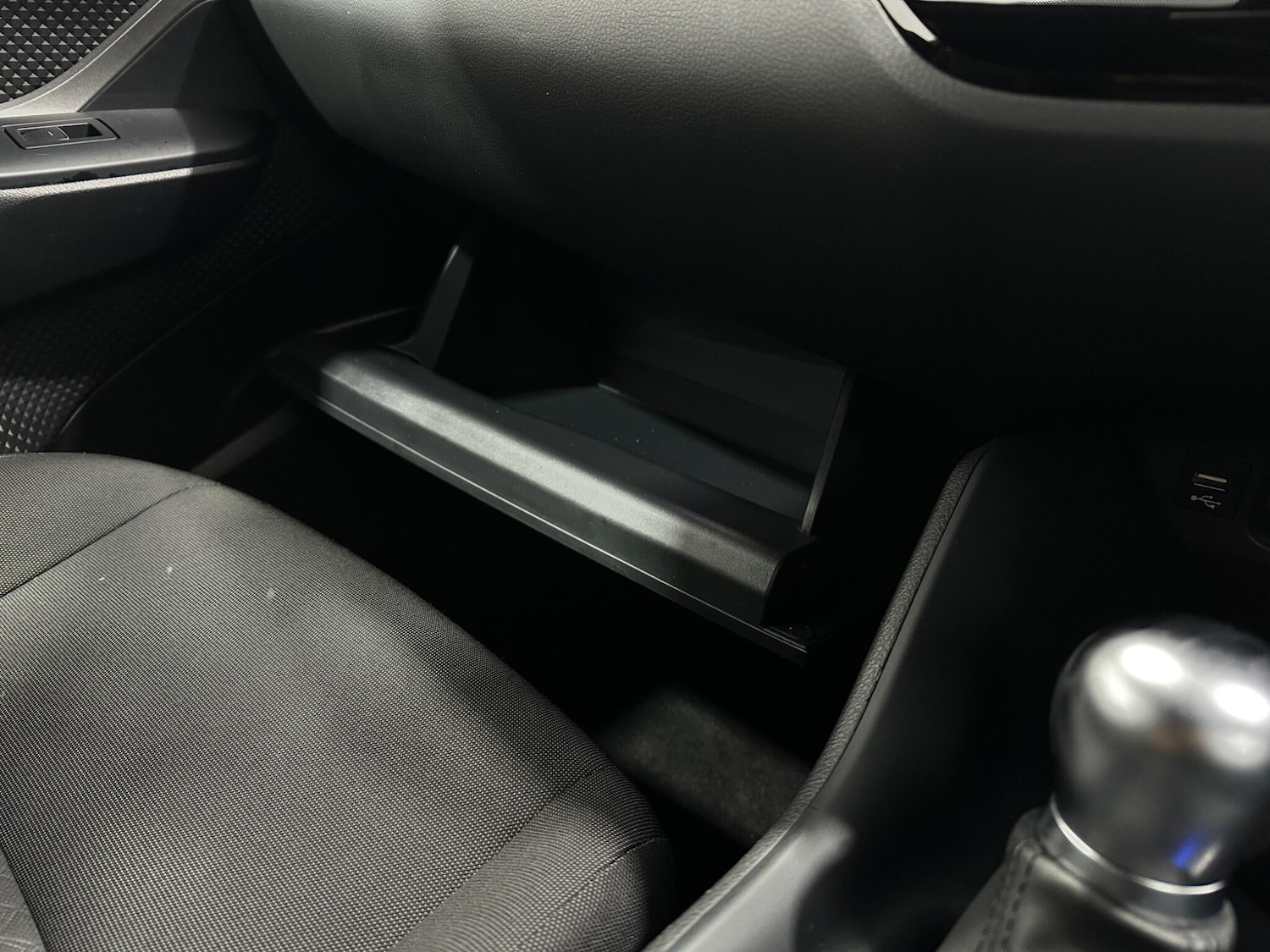 Used Toyota C-HR 2020 for sale - 77611808: Photo 23