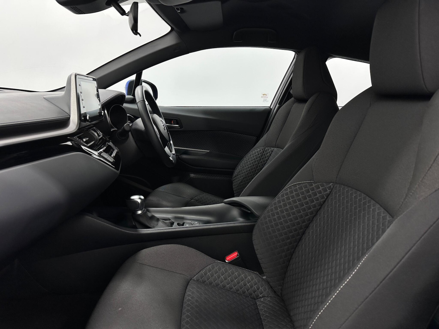 Used Toyota C-HR 2020 for sale - 77611808: Photo 30