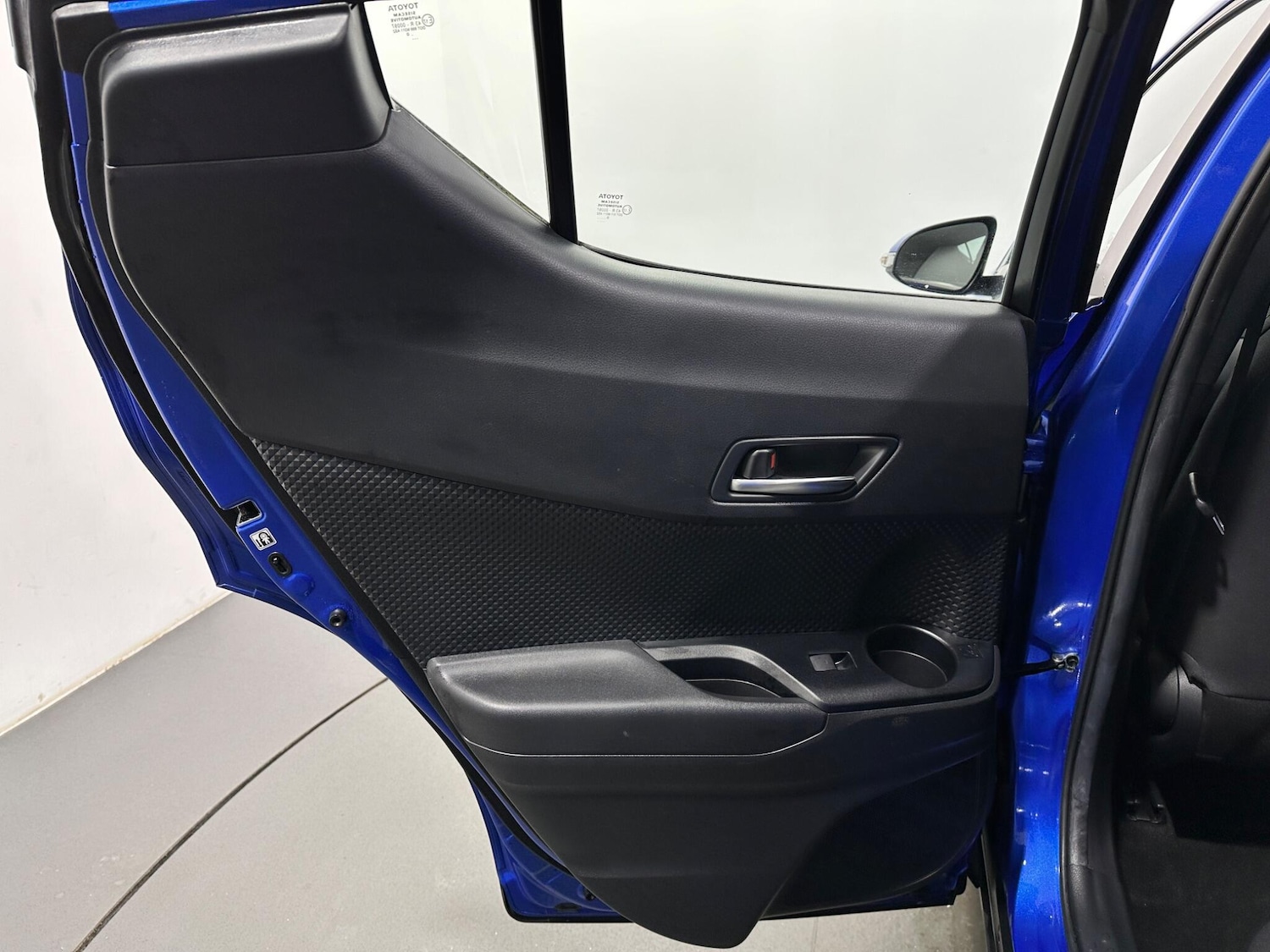 Used Toyota C-HR 2020 for sale - 77611808: Photo 35