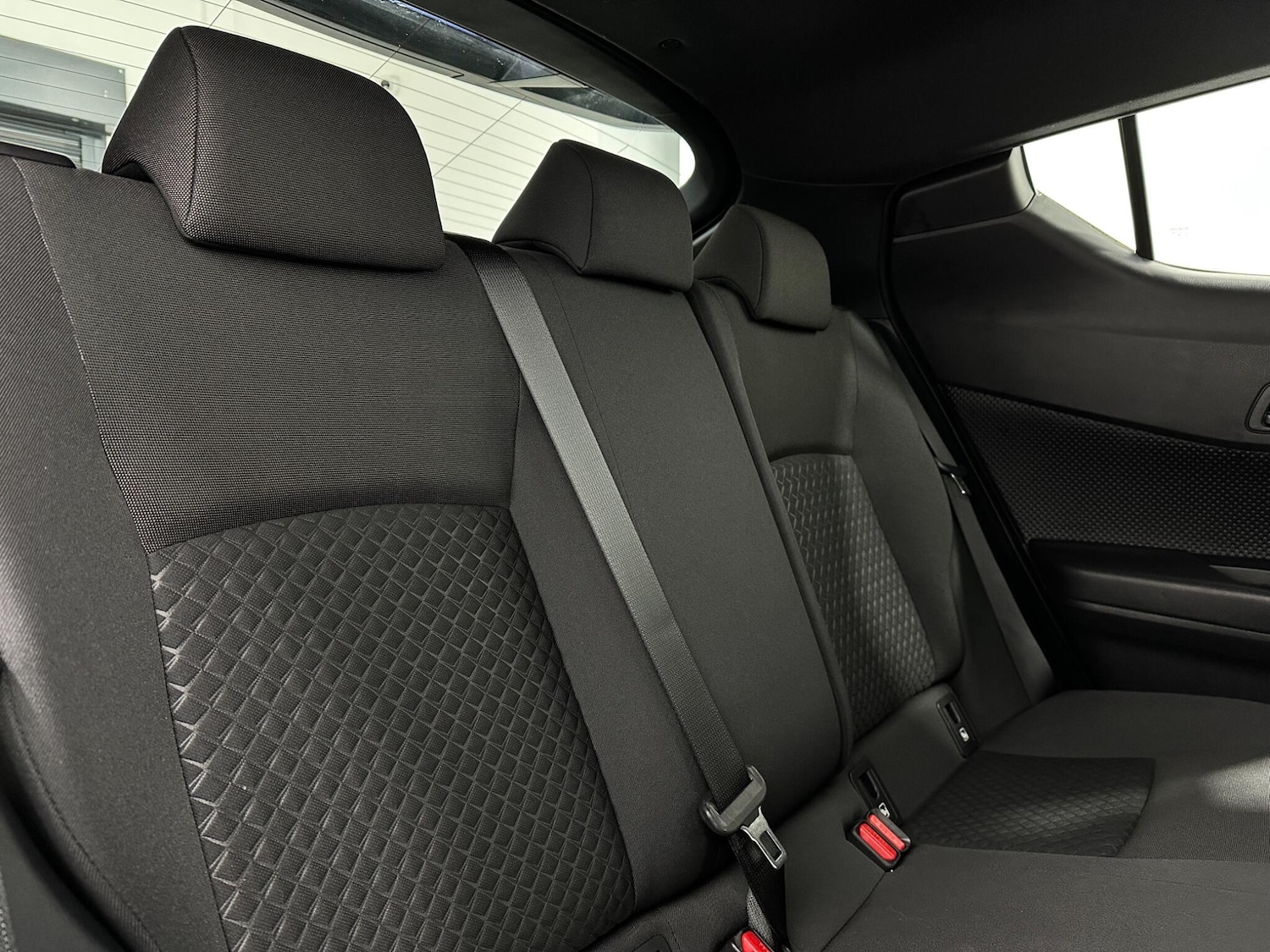 Used Toyota C-HR 2020 for sale - 77611808: Photo 37