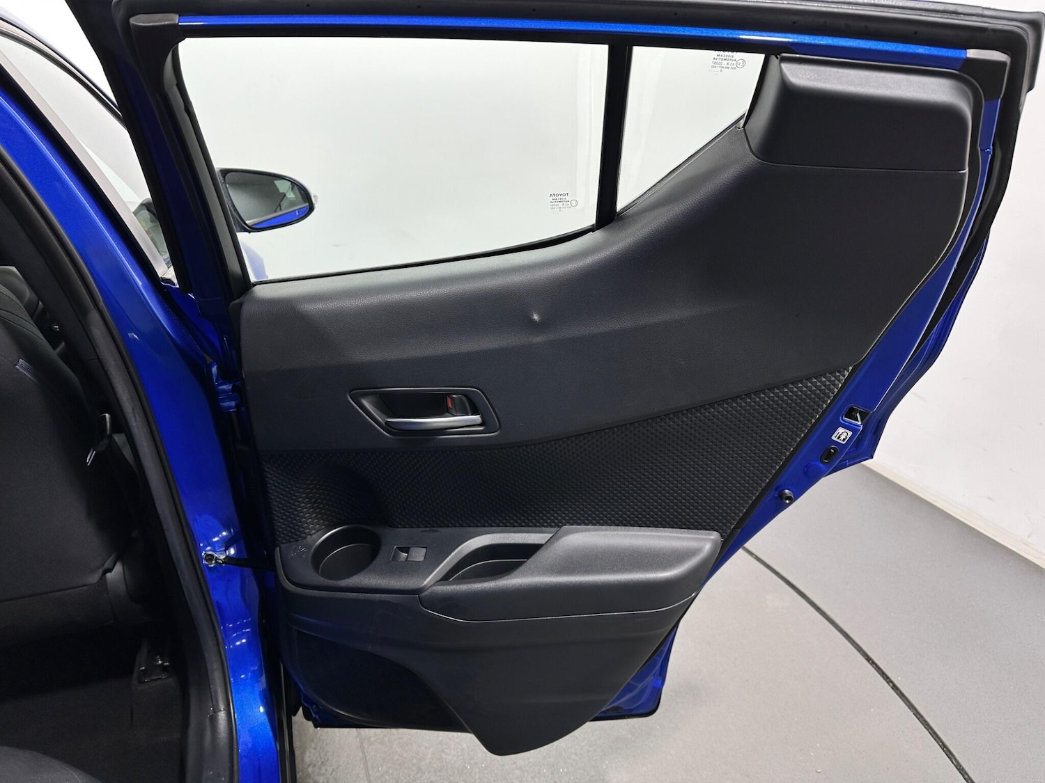 Used Toyota C-HR 2020 for sale - 77611808: Photo 38