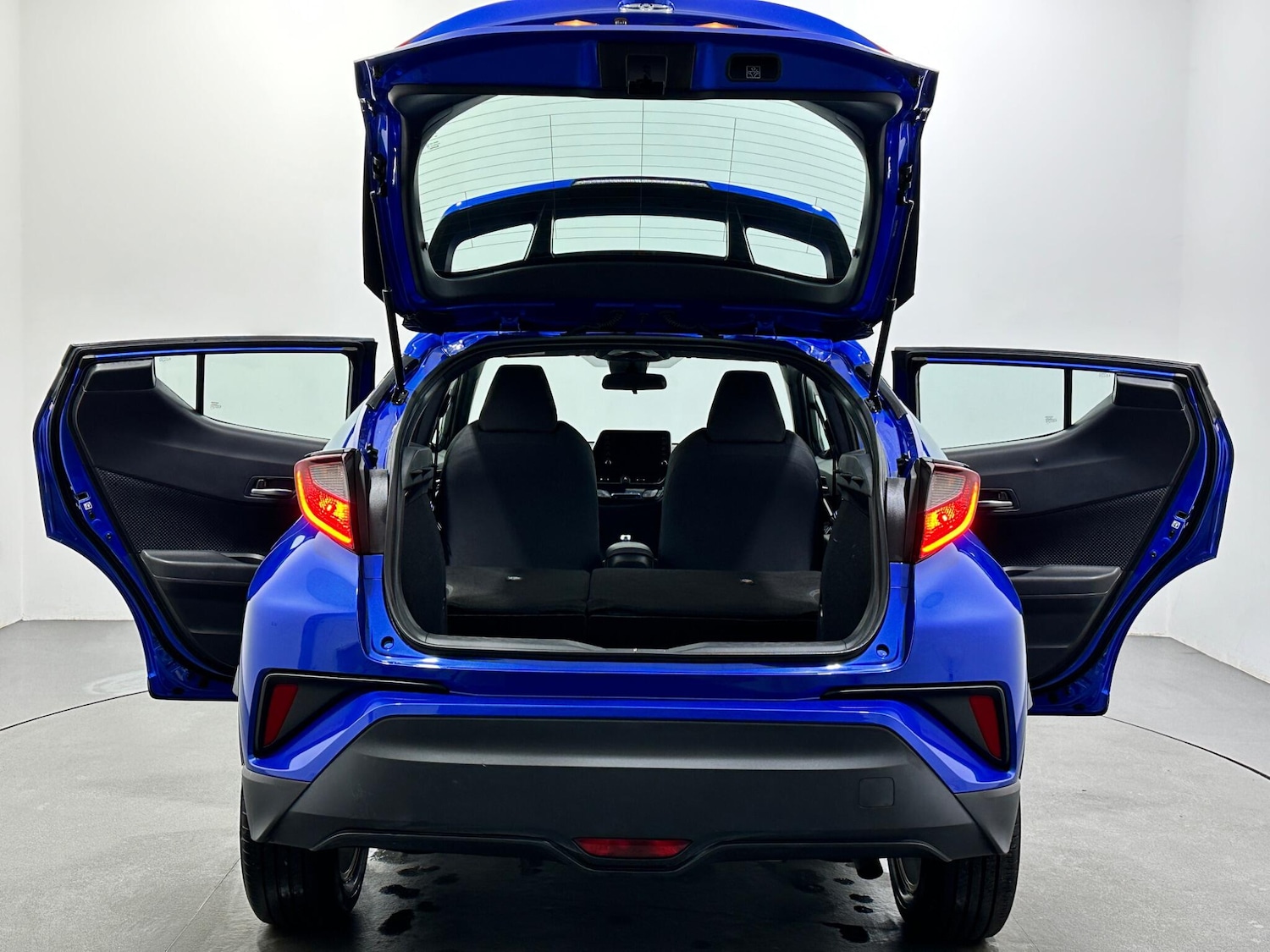 Used Toyota C-HR 2020 for sale - 77611808: Photo 39