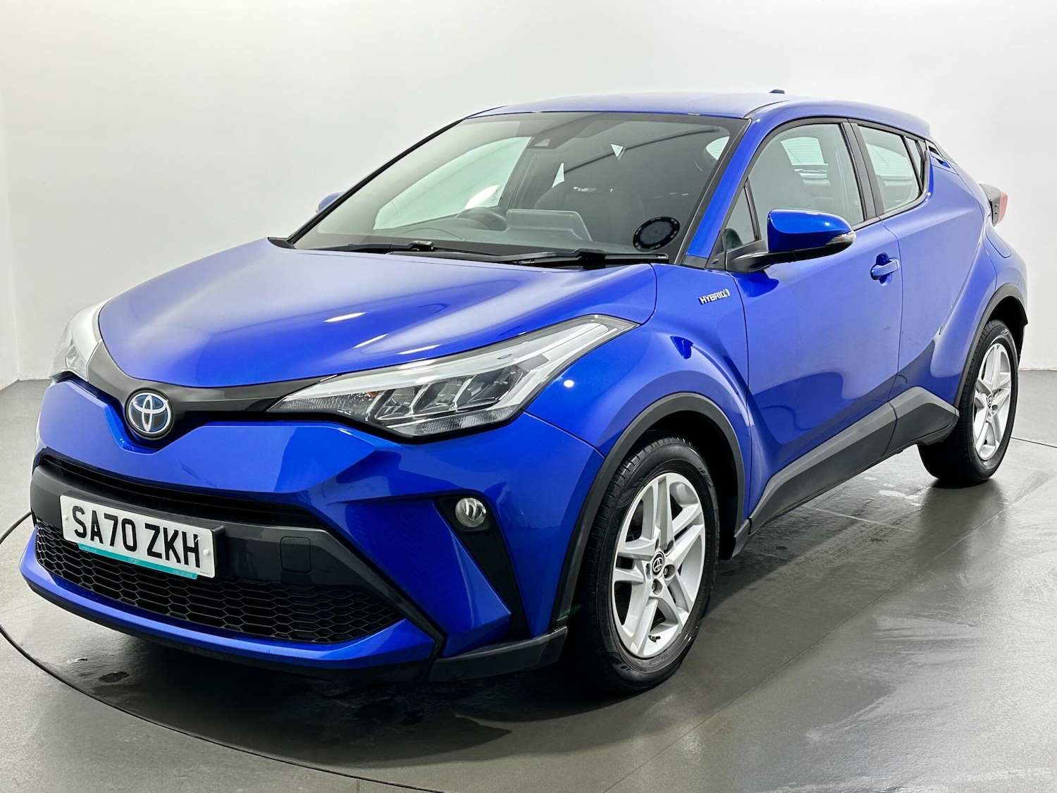 Used Toyota C-HR 2020 for sale - 77611808: Photo 4