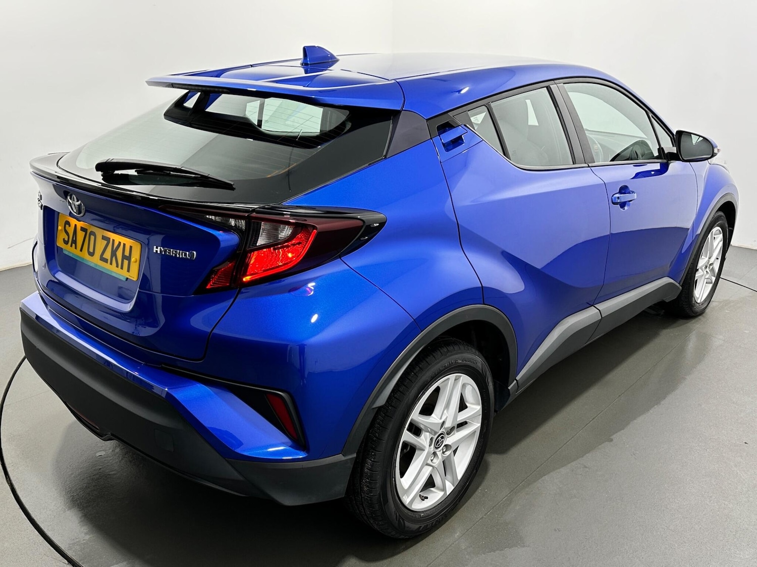 Used Toyota C-HR 2020 for sale - 77611808: Photo 46
