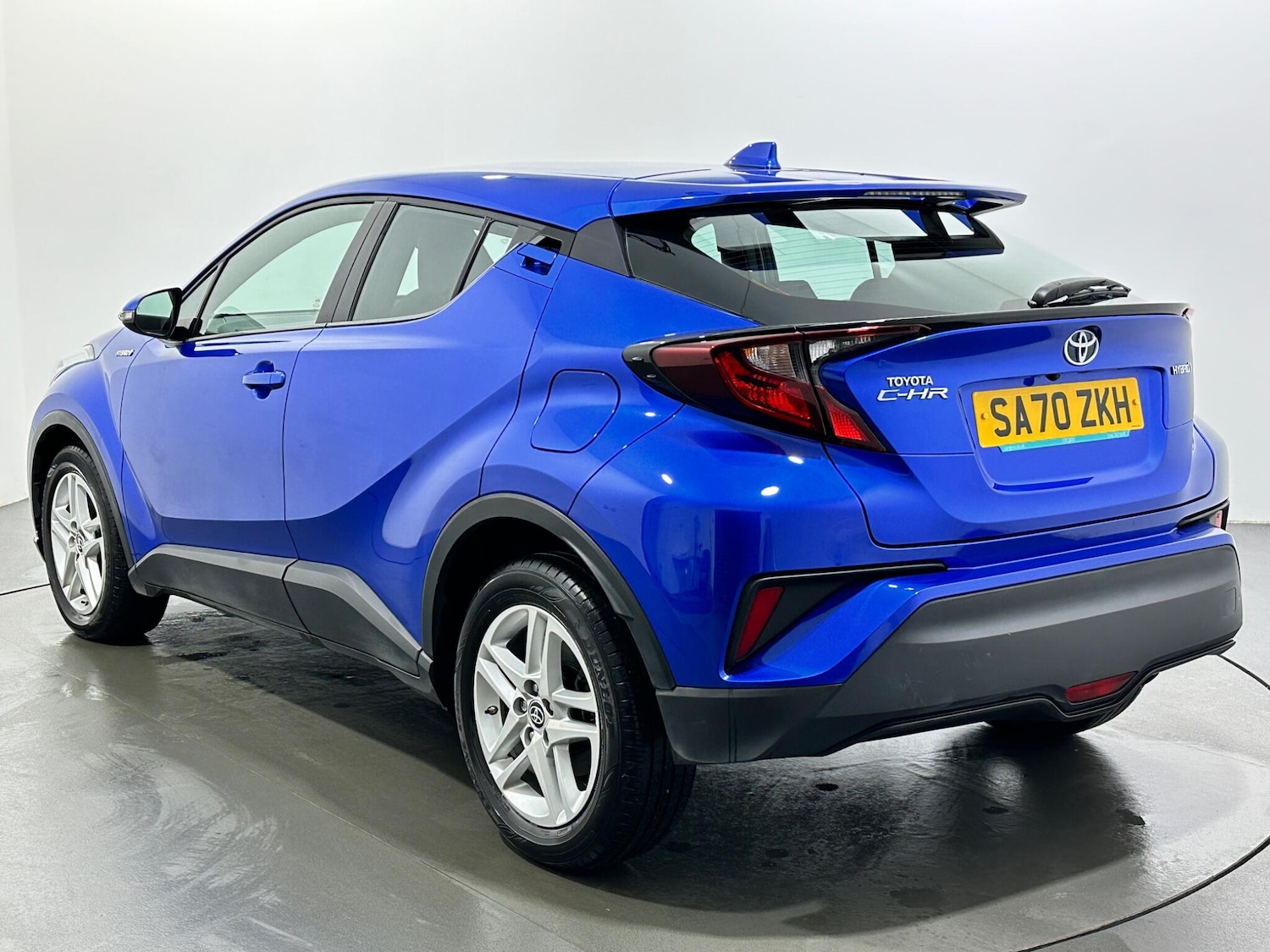 Used Toyota C-HR 2020 for sale - 77611808: Photo 6