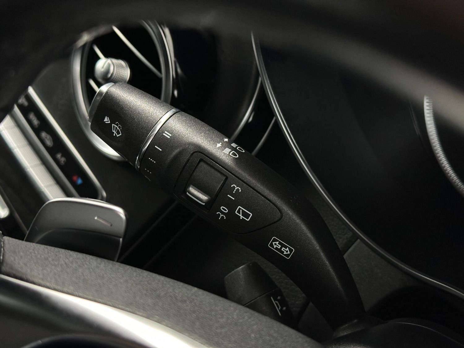 Used Mercedes-Benz GLC 2018 for sale - 76878655: Photo 13