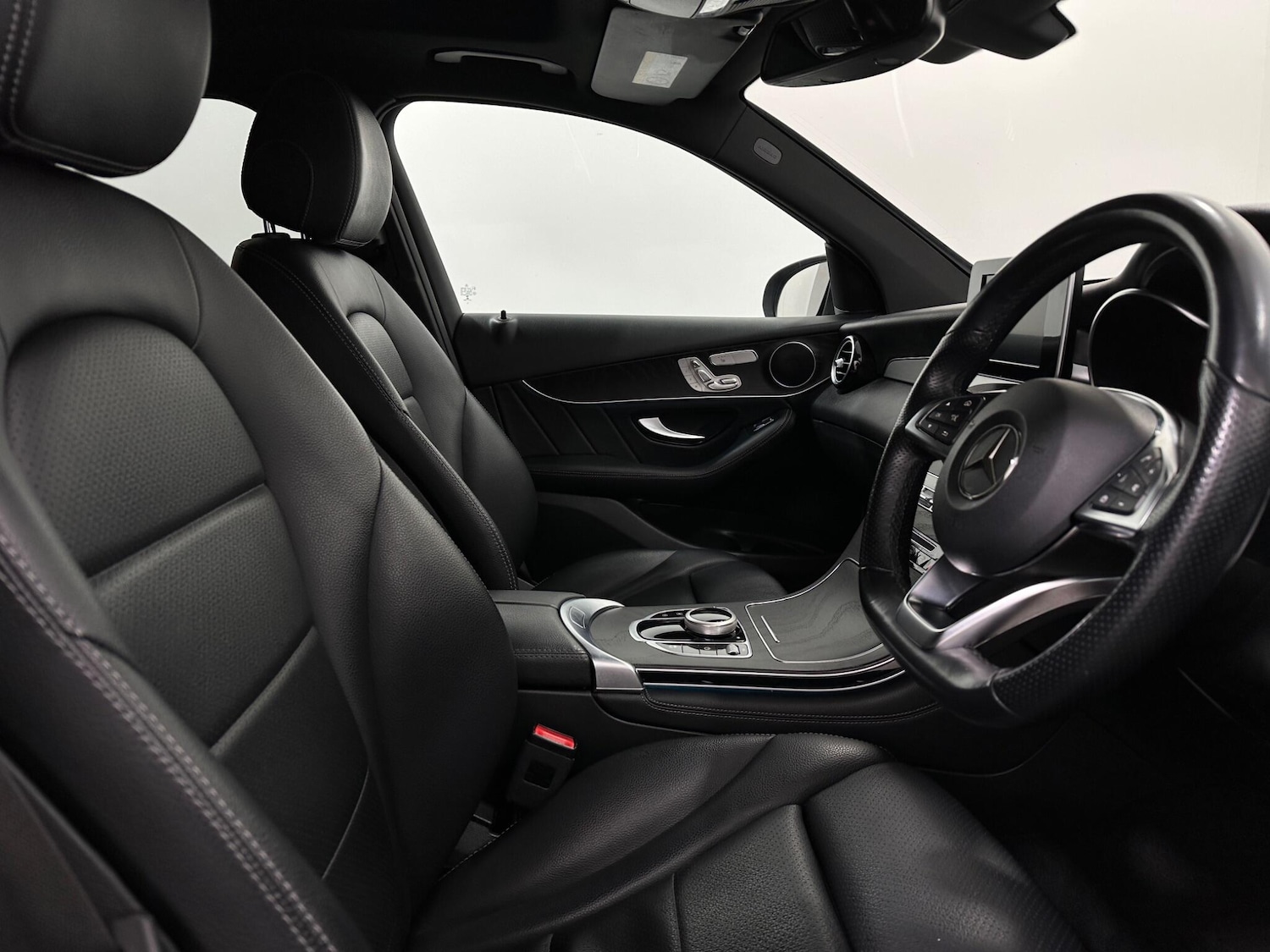 Used Mercedes-Benz GLC 2018 for sale - 76878655: Photo 31