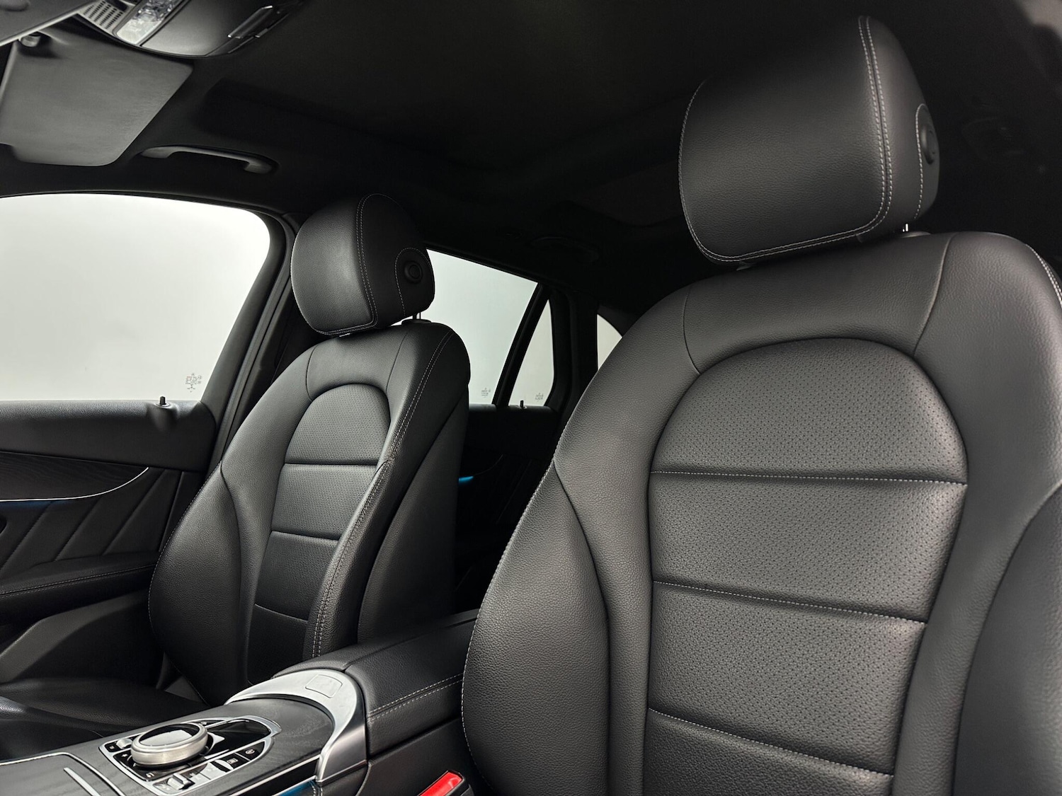 Used Mercedes-Benz GLC 2018 for sale - 76878655: Photo 35