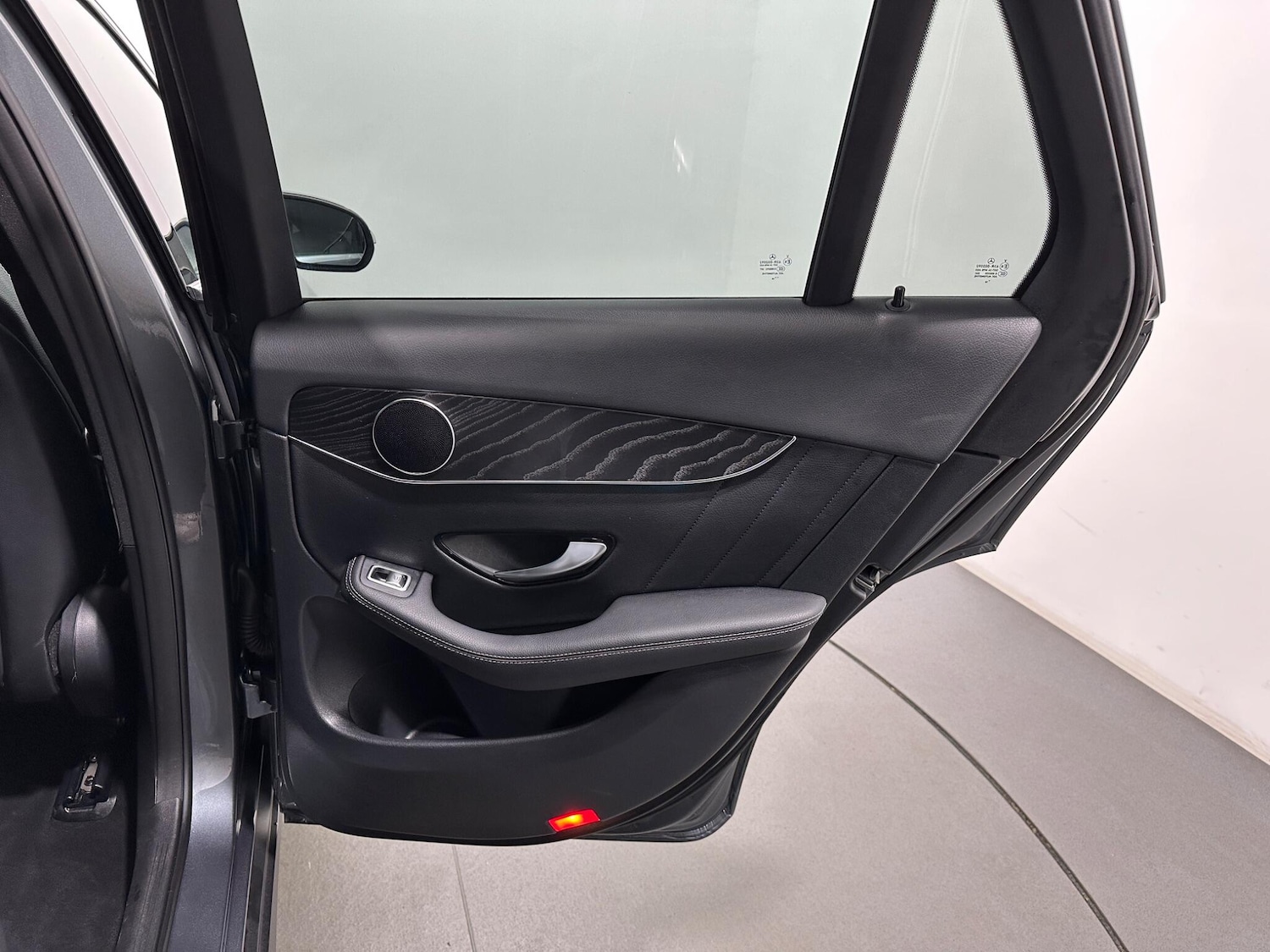 Used Mercedes-Benz GLC 2018 for sale - 76878655: Photo 42