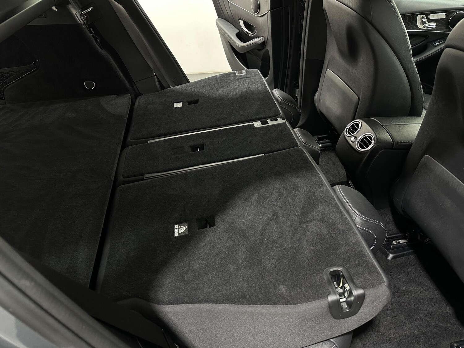 Used Mercedes-Benz GLC 2018 for sale - 76878655: Photo 45