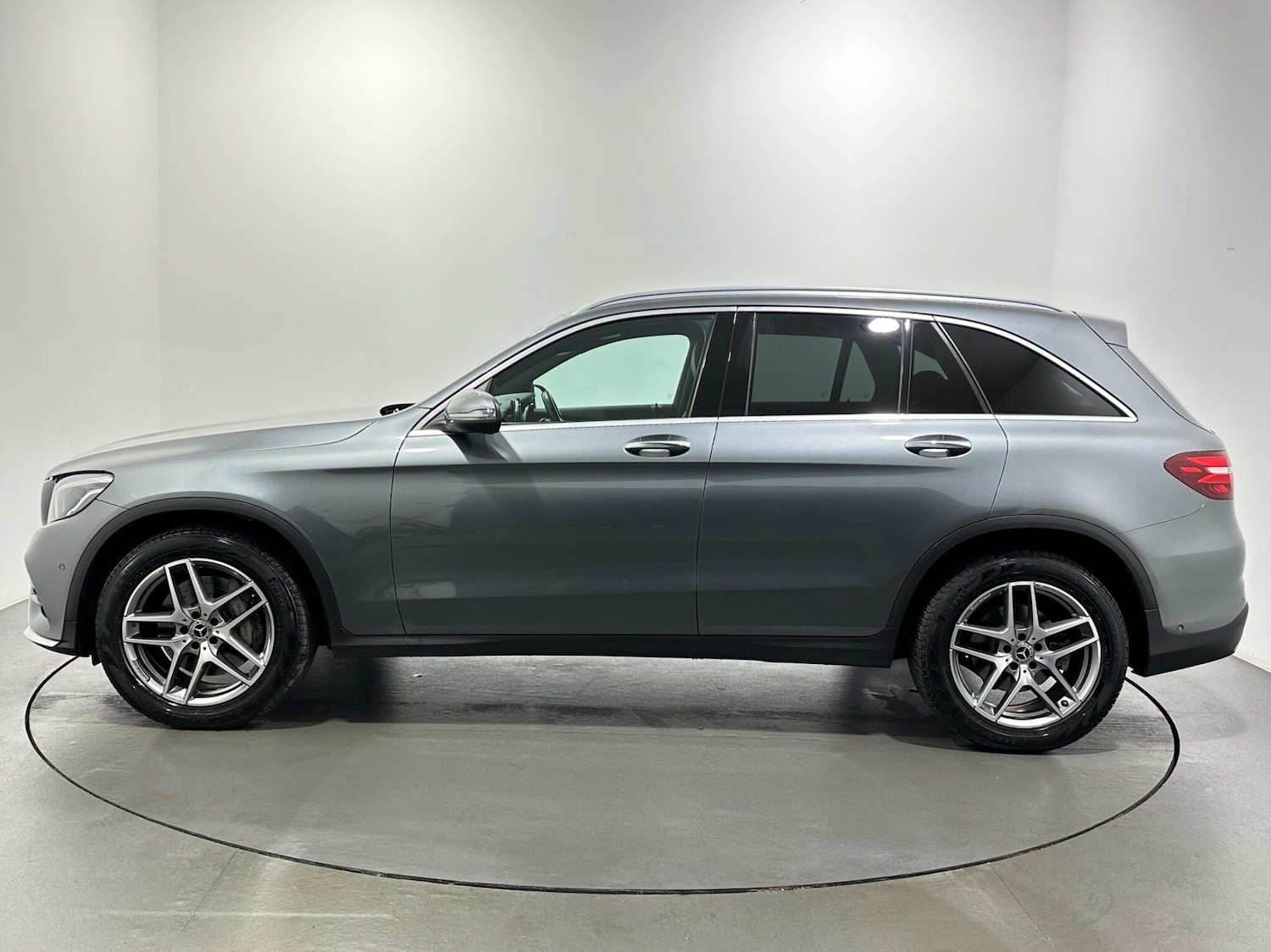 Used Mercedes-Benz GLC 2018 for sale - 76878655: Photo 5