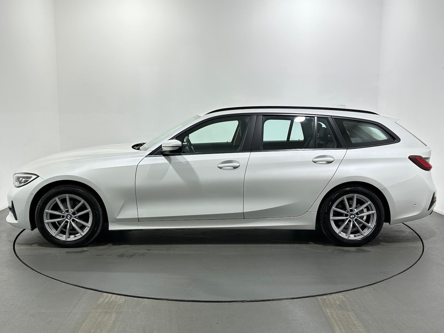 Used BMW 3 Series 2022 for sale - 76878910: Photo 5
