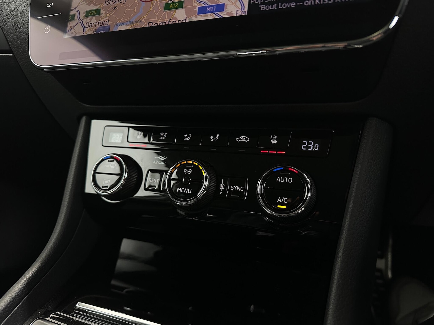 Used Skoda Superb 2019 for sale - 77132070: Photo 20