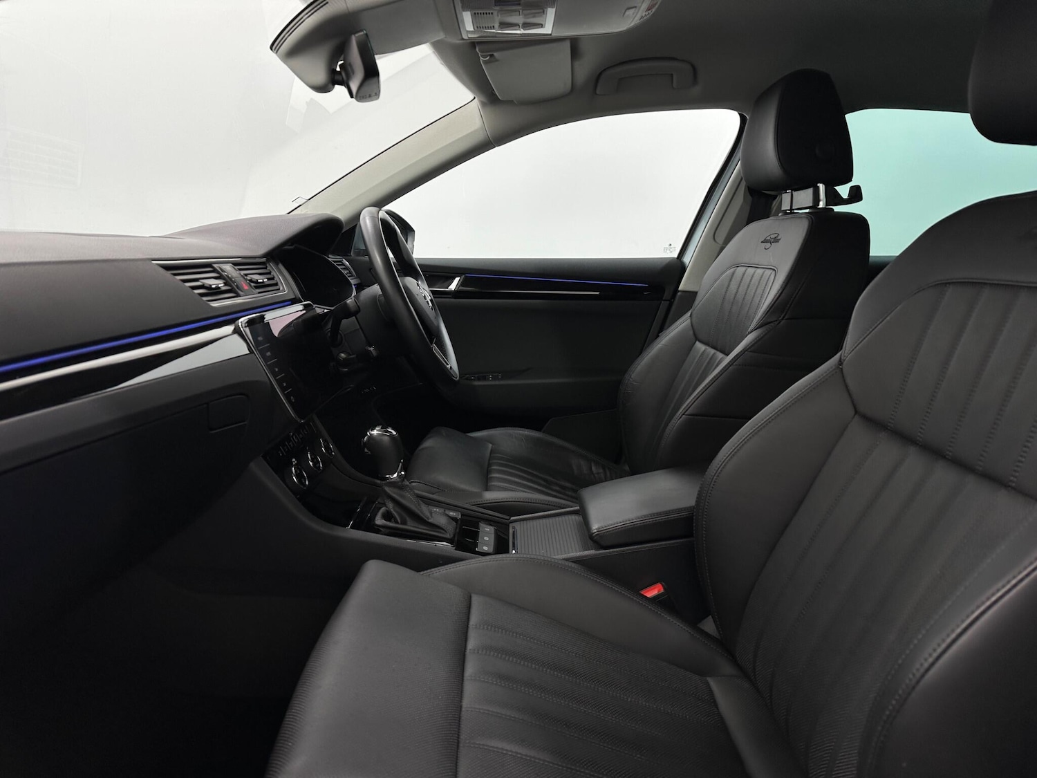 Used Skoda Superb 2019 for sale - 77132070: Photo 34