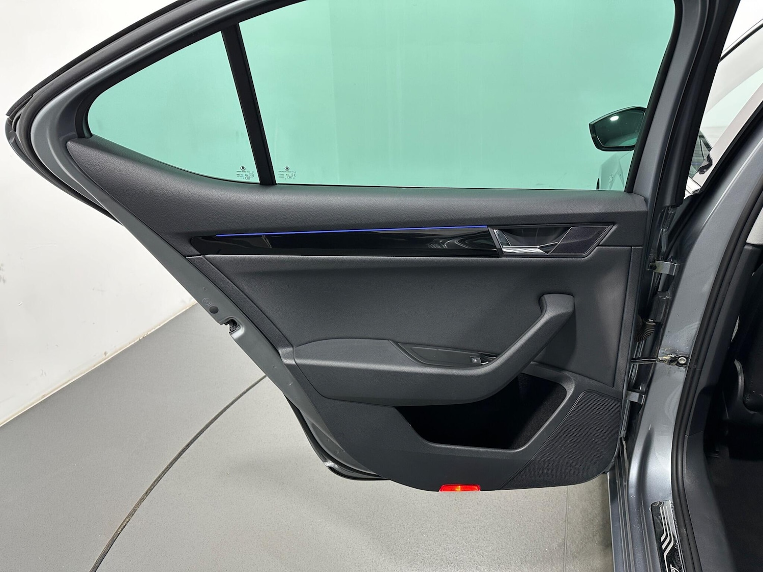 Used Skoda Superb 2019 for sale - 77132070: Photo 40