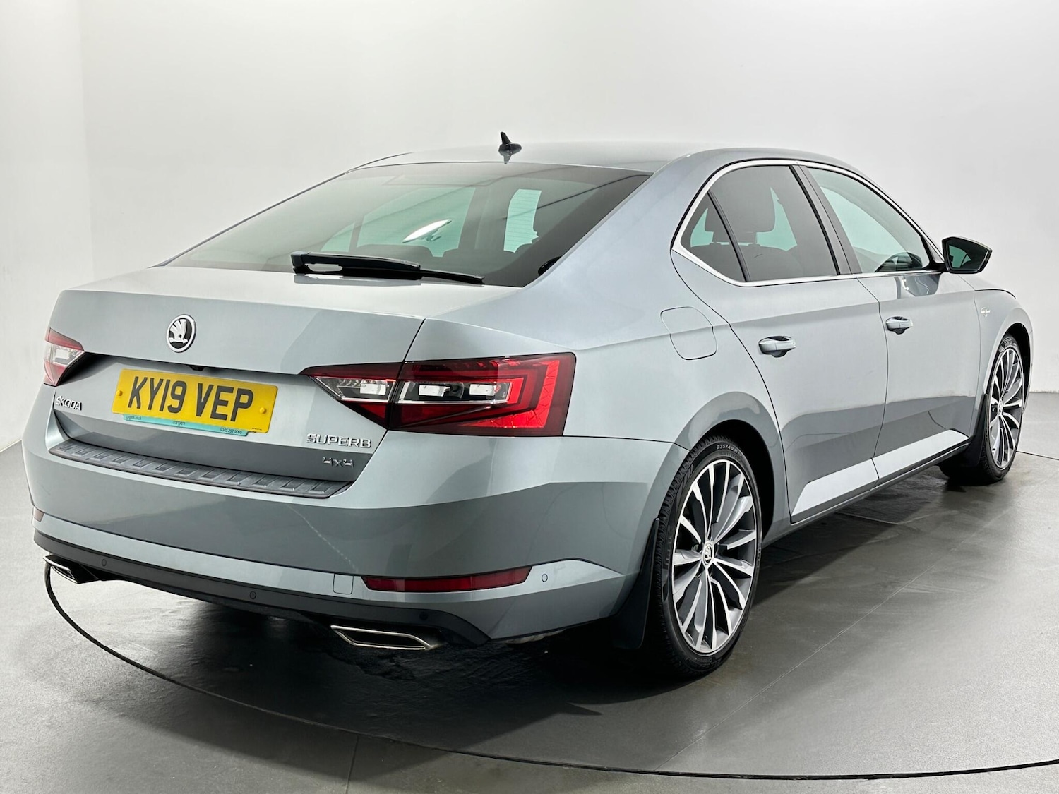 Used Skoda Superb 2019 for sale - 77132070: Photo 8