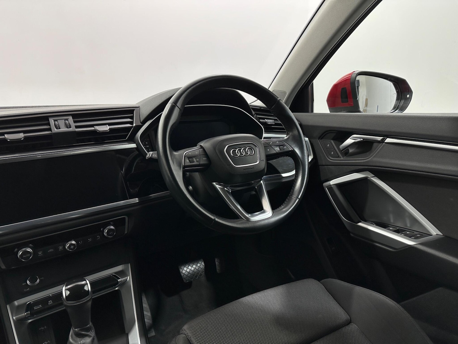 Used Audi Q3 2019 for sale - 77131547: Photo 11