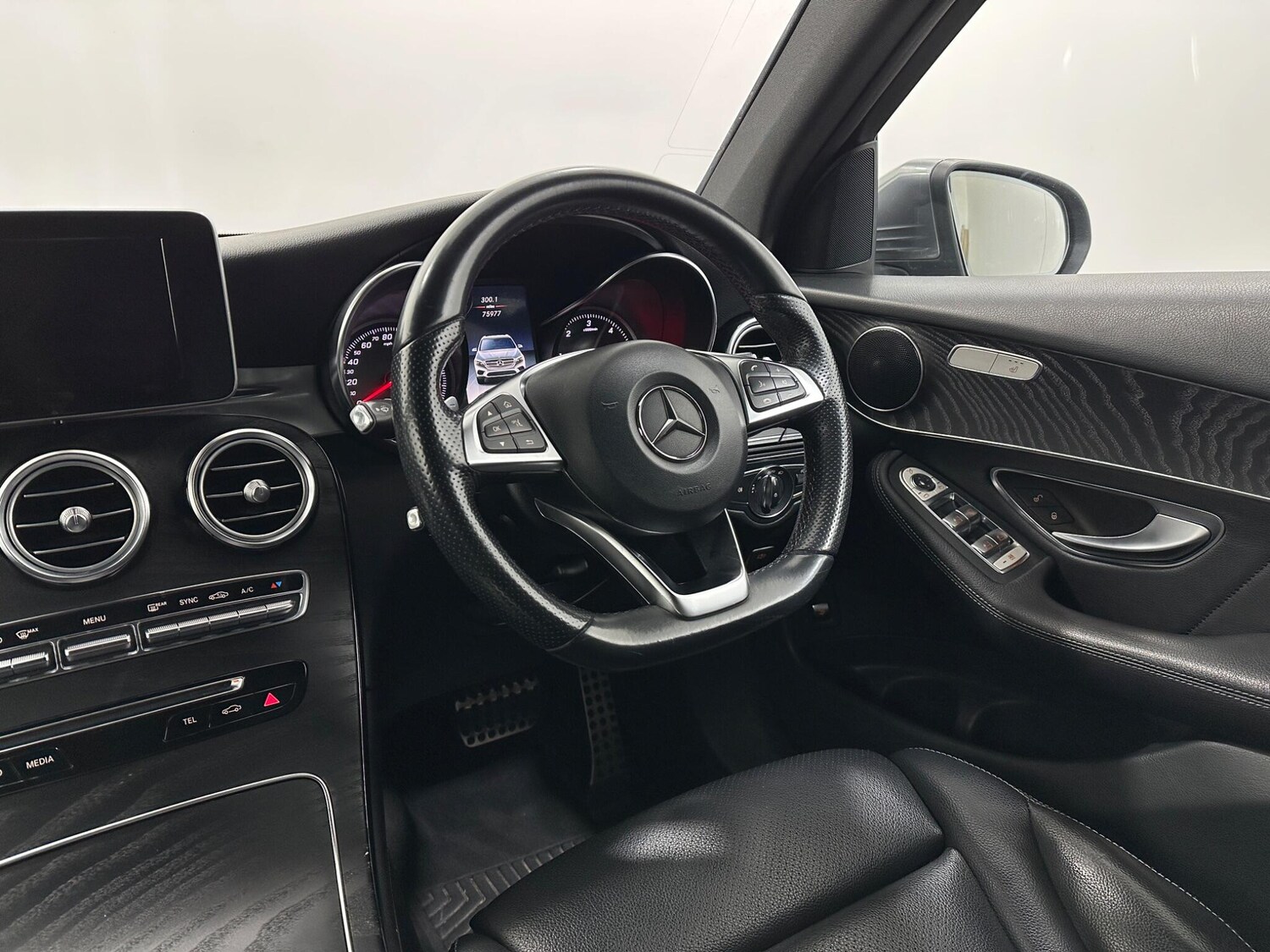 Used Mercedes-Benz GLC for sale - 77586954: Photo 11