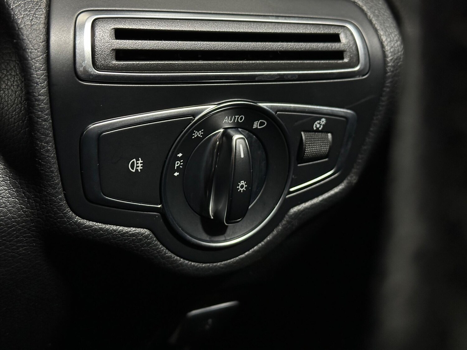 Used Mercedes-Benz GLC for sale - 77586954: Photo 18