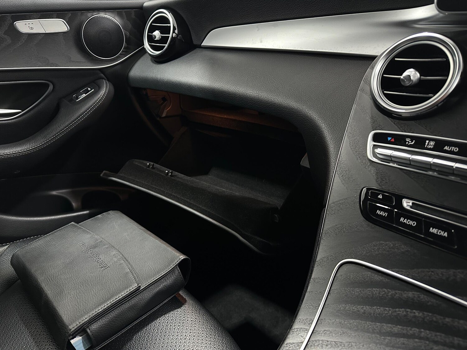 Used Mercedes-Benz GLC for sale - 77586954: Photo 29