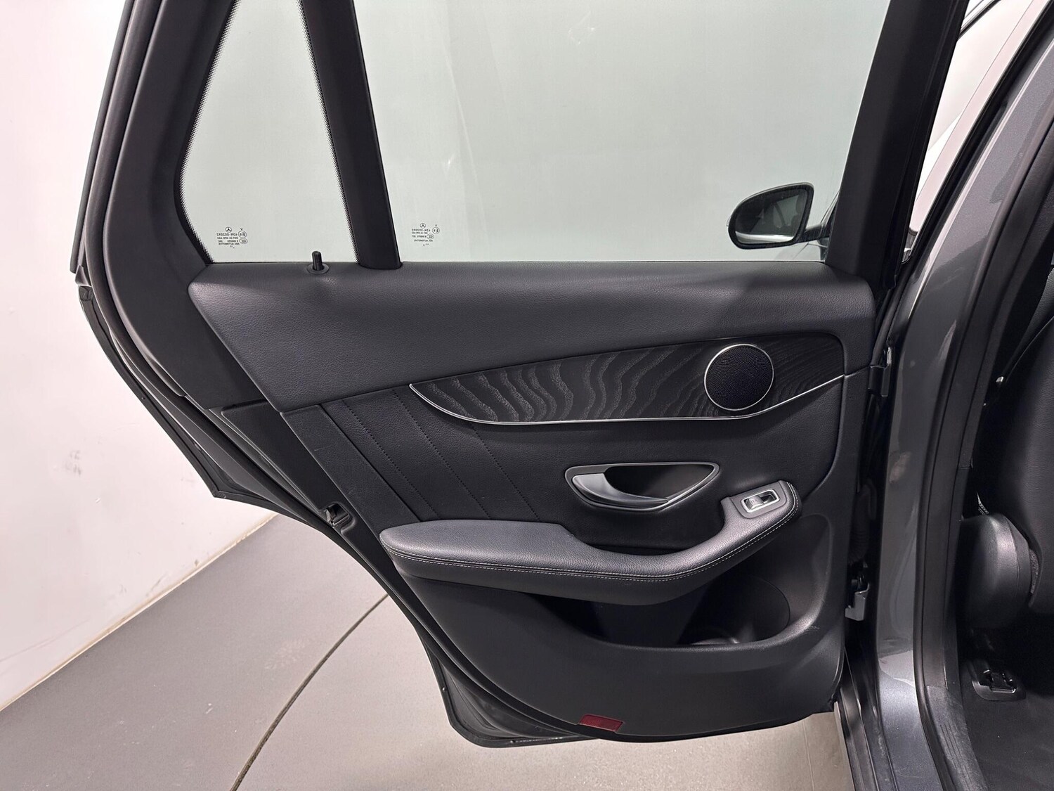 Used Mercedes-Benz GLC for sale - 77586954: Photo 41