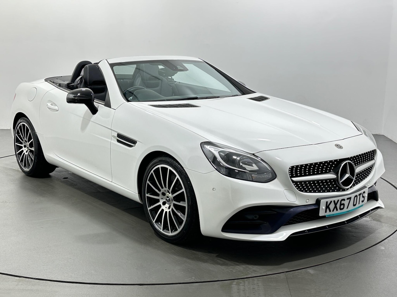 Used Mercedes-Benz SLC 2017 for sale - 77306111: Photo 1