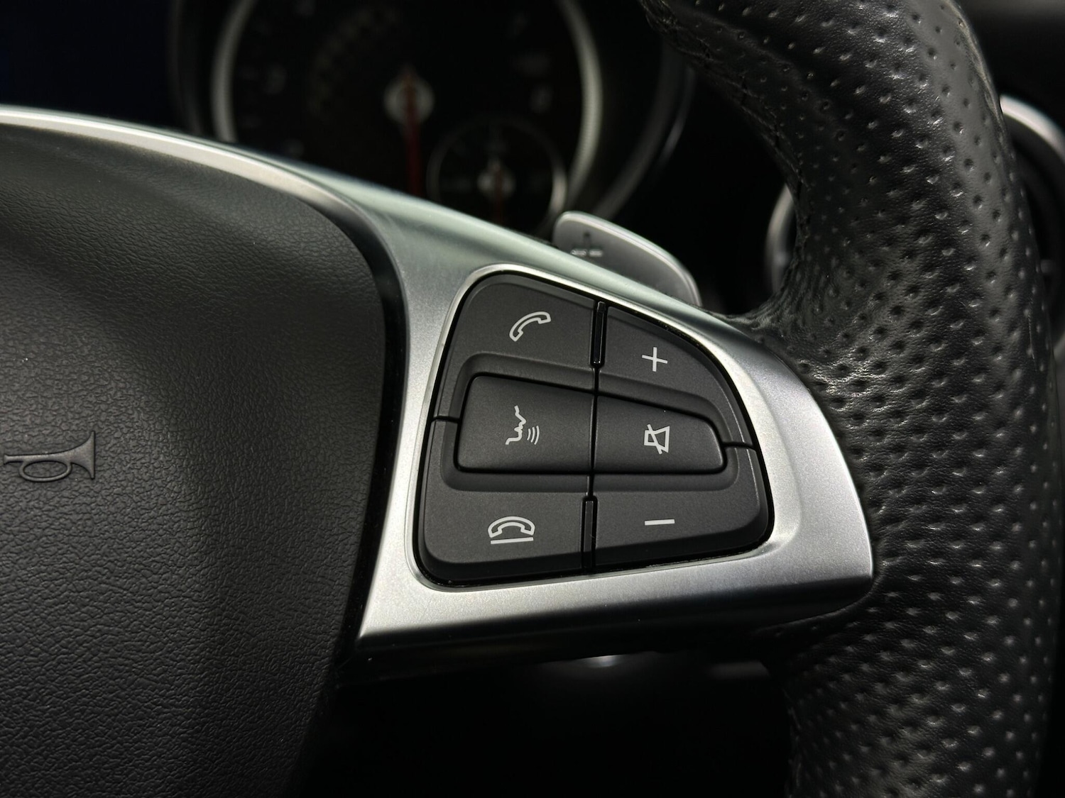 Used Mercedes-Benz SLC 2017 for sale - 77306111: Photo 16