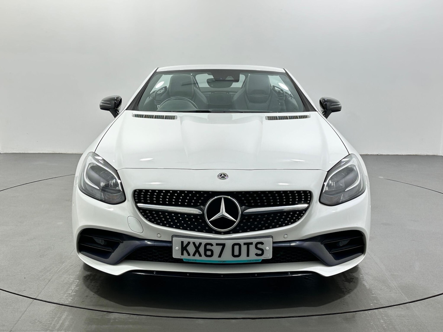 Used Mercedes-Benz SLC 2017 for sale - 77306111: Photo 3