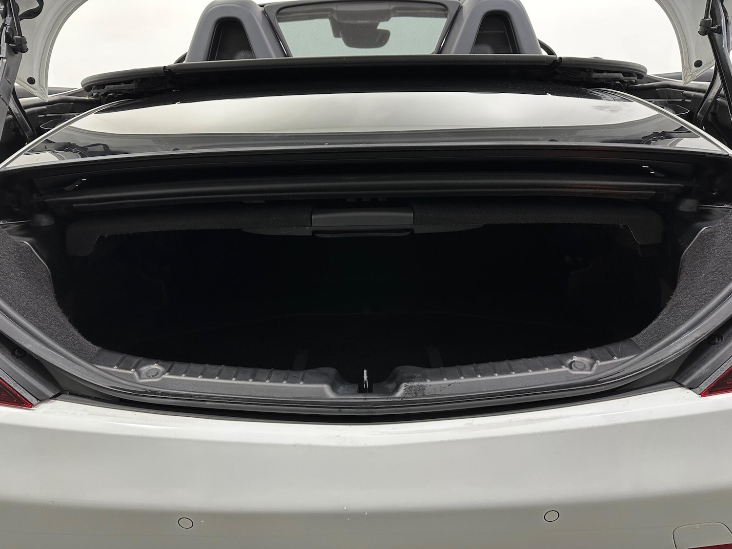 Used Mercedes-Benz SLC 2017 for sale - 77306111: Photo 38