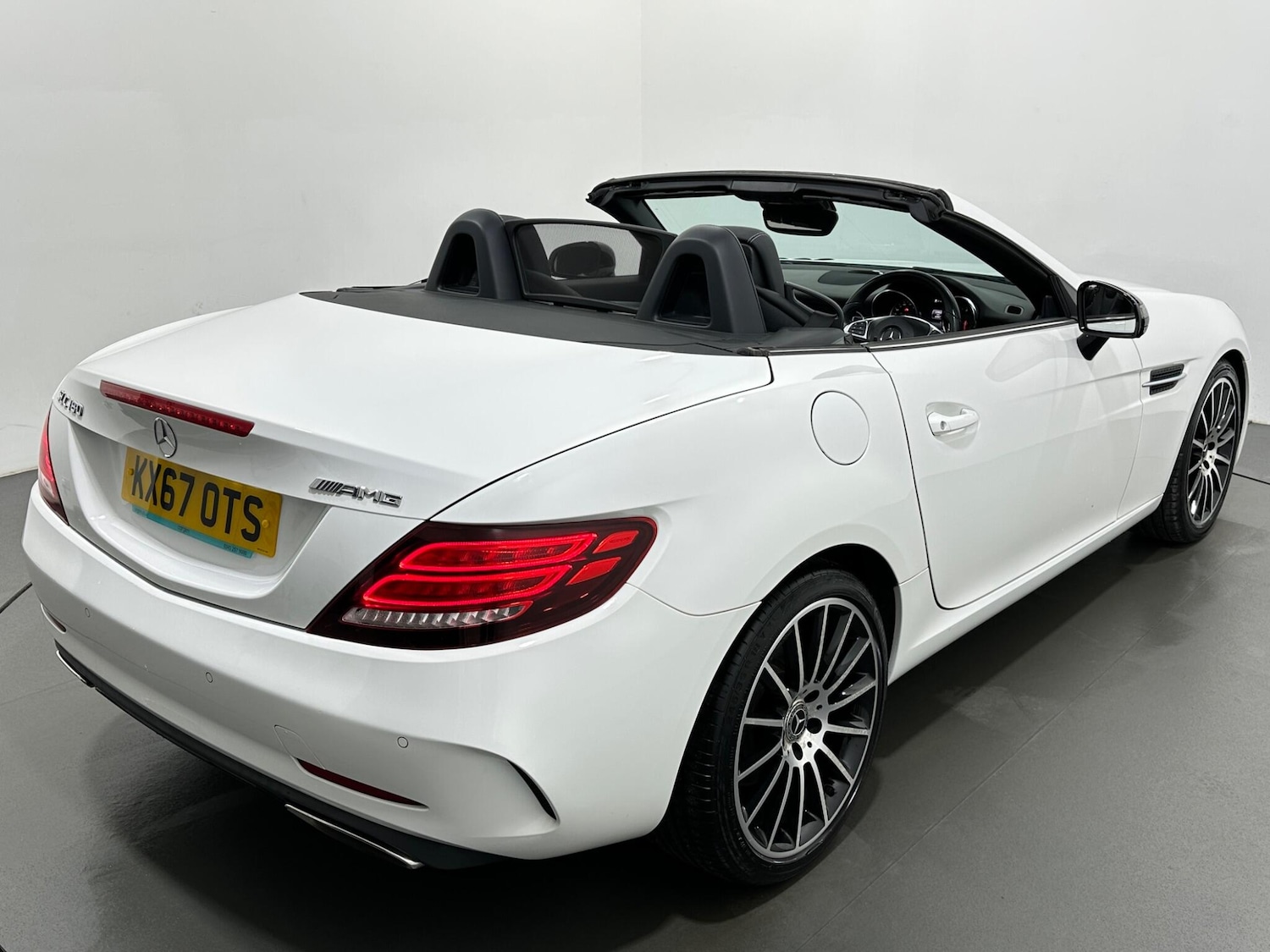 Used Mercedes-Benz SLC 2017 for sale - 77306111: Photo 42