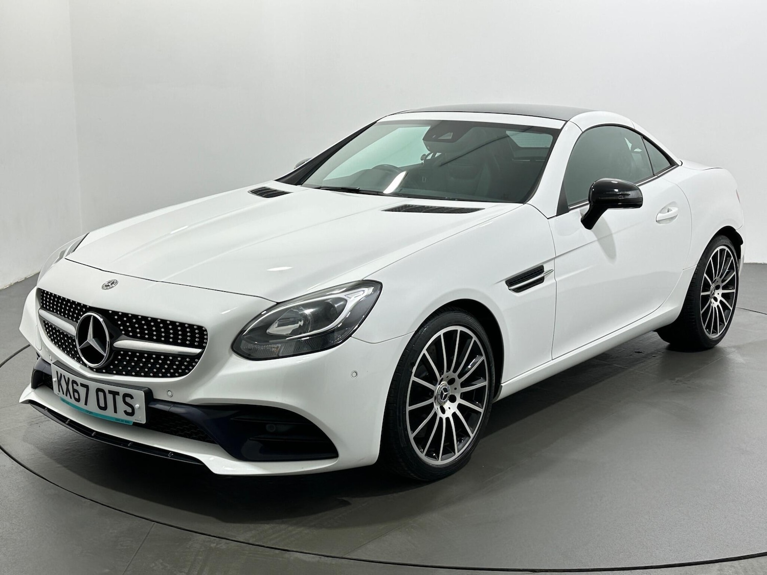 Used Mercedes-Benz SLC 2017 for sale - 77306111: Photo 45