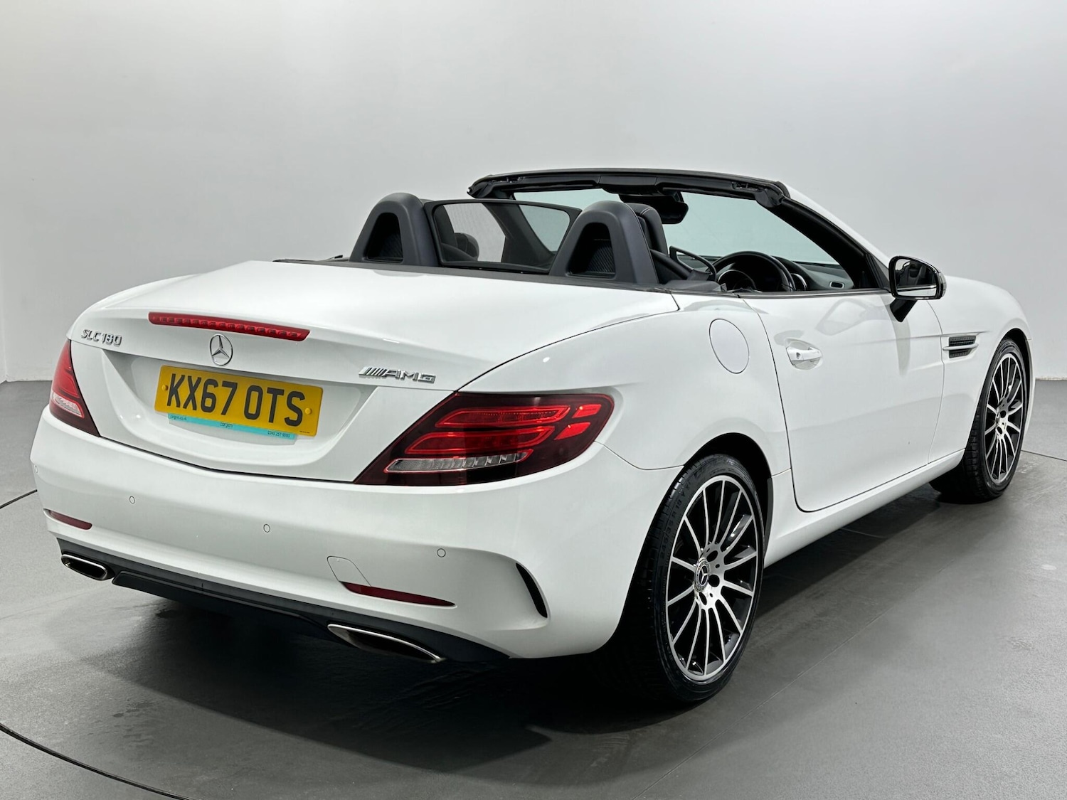 Used Mercedes-Benz SLC 2017 for sale - 77306111: Photo 8