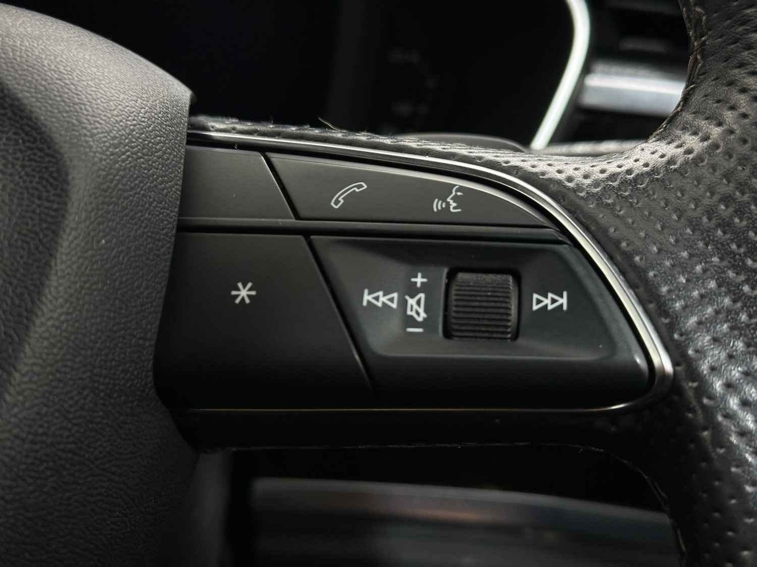 Used Audi Q3 2021 for sale - 76878960: Photo 15